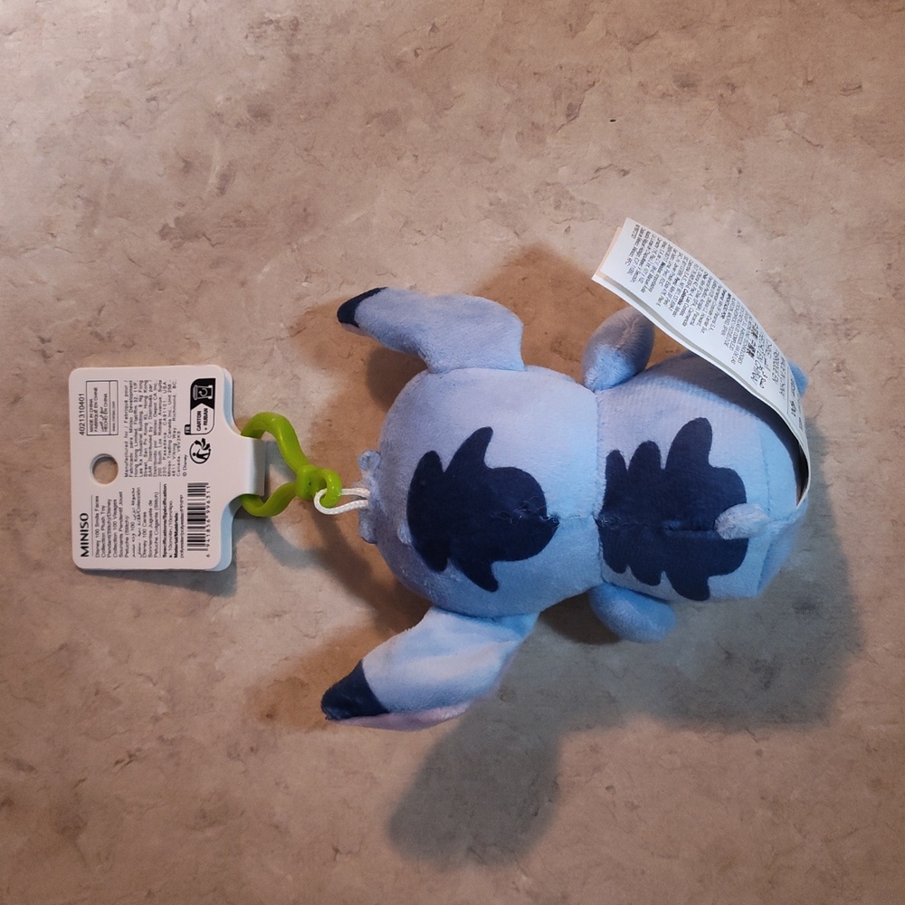 Stitch Plush Keychain - Picture 2 of 4